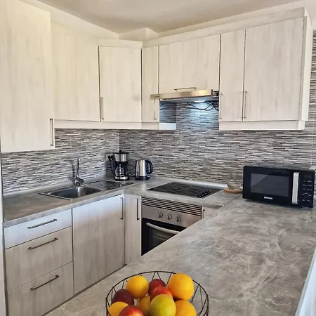 Fairways Club - Teide View Oasis - Heated Pool, Family Apartman *