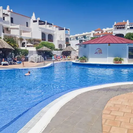 Fairways Club - Teide View Oasis - Heated Pool, Family Apartamento San Miguel de Abona